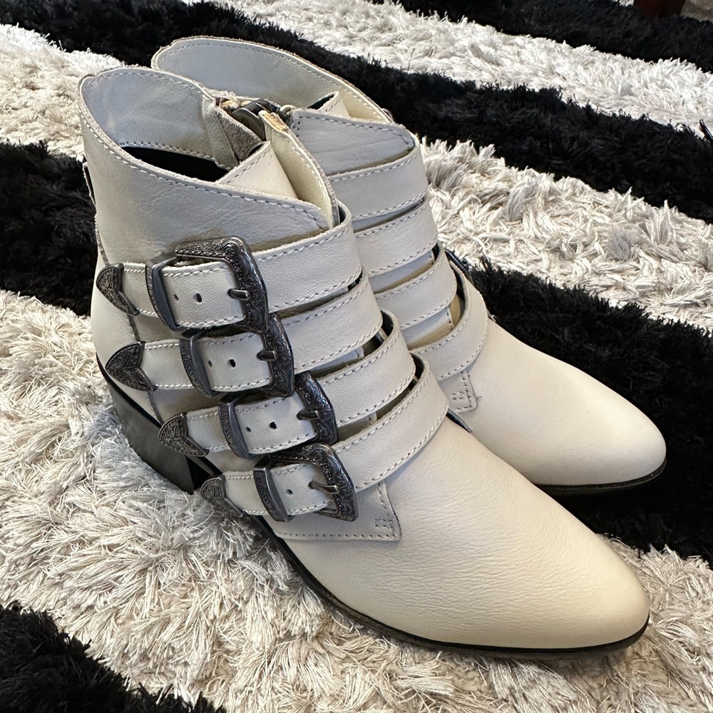 Brand New Steve Madden Boots